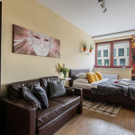 P&O Serviced Apartments Fabryczna Varsovia Exterior foto
