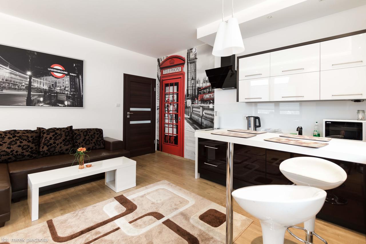 P&O Serviced Apartments Fabryczna Varsovia Exterior foto