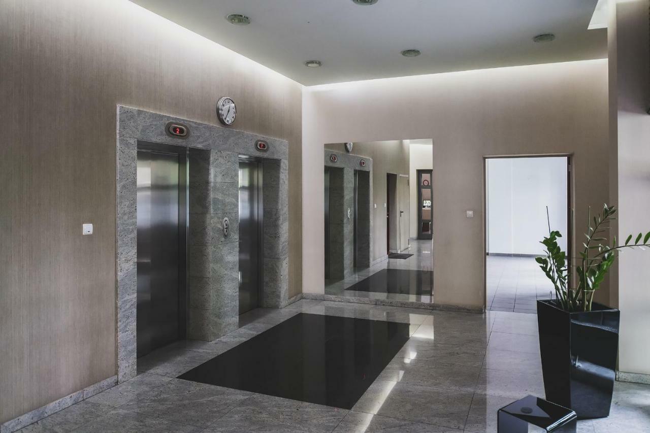 P&O Serviced Apartments Fabryczna Varsovia Exterior foto