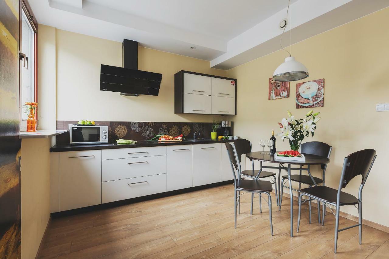 P&O Serviced Apartments Fabryczna Varsovia Exterior foto